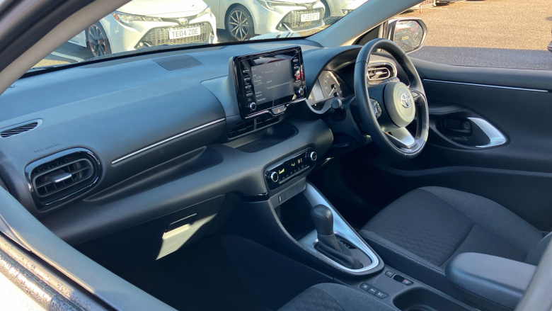 Toyota Yaris 1.5 Hybrid Icon 5dr CVT Hybrid Hatchback